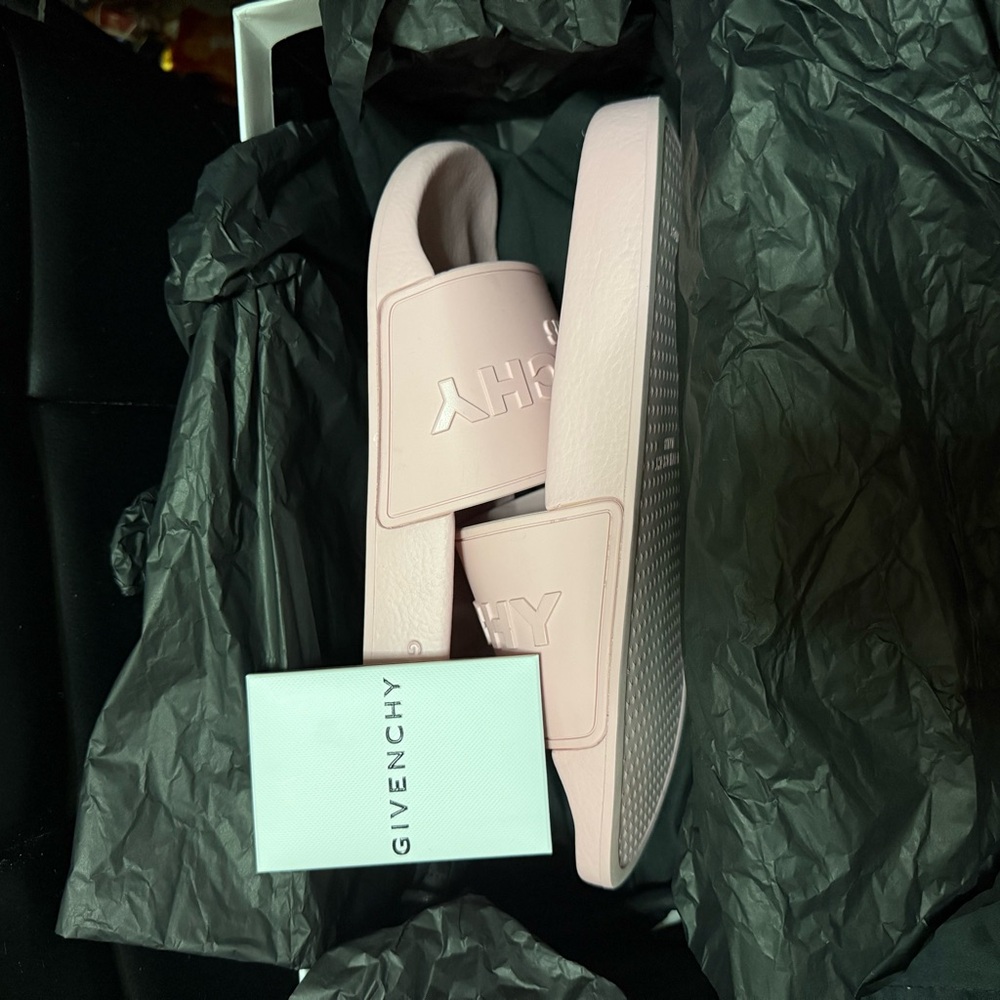 Givenchy Pink Slides - Picture 5 of 7
